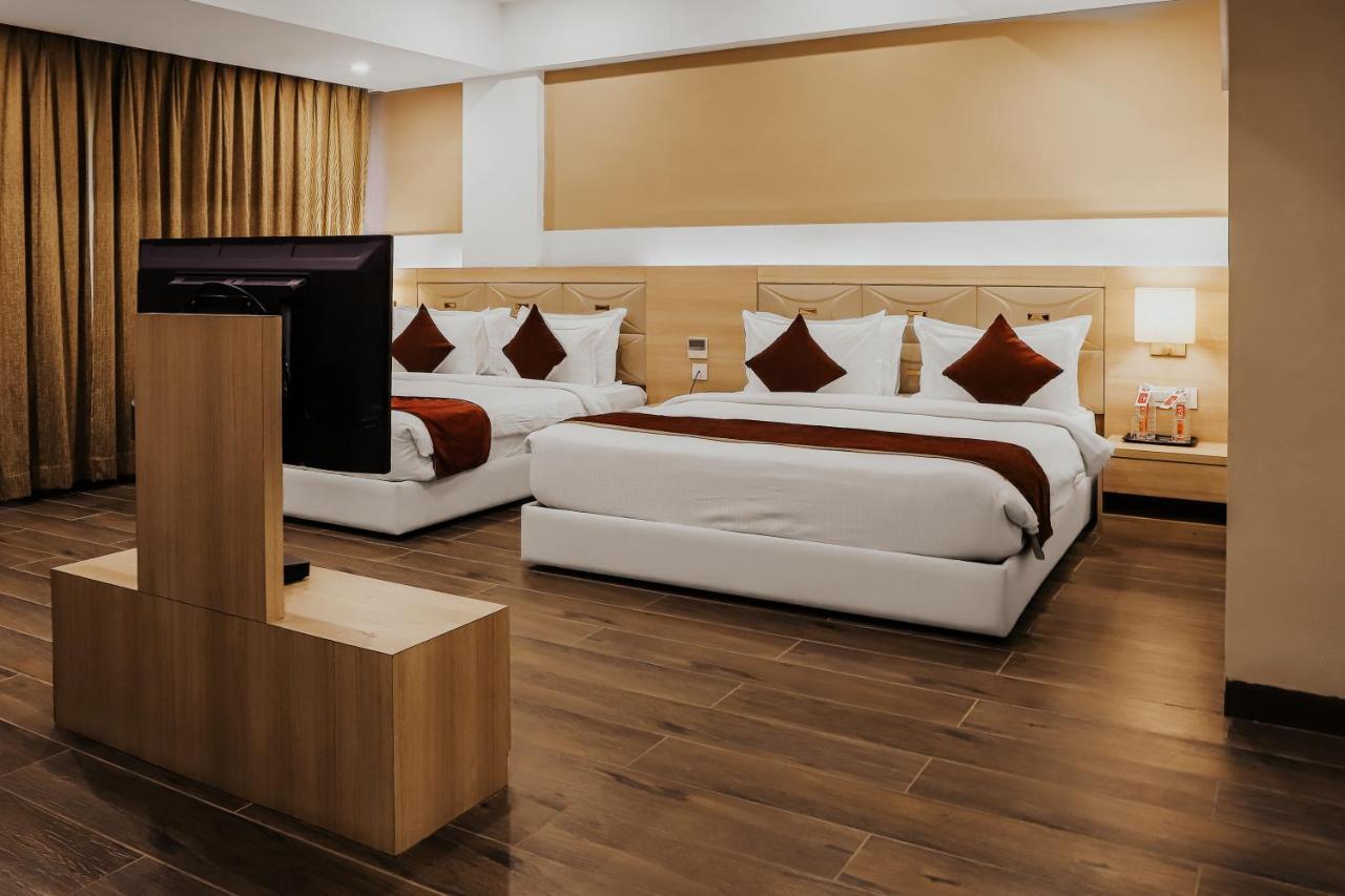 Regenta Central Somnath, Bhalpara Екстериор снимка