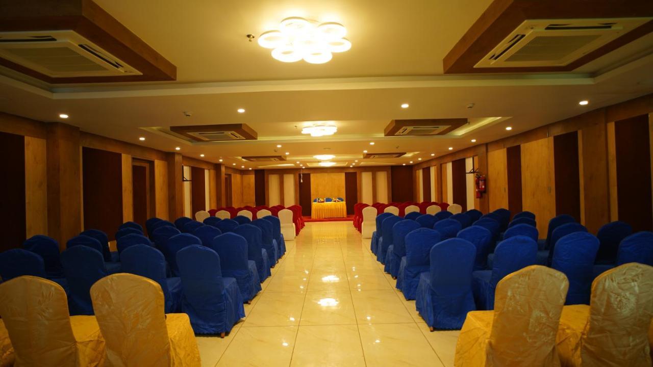 Regenta Central Somnath, Bhalpara Екстериор снимка