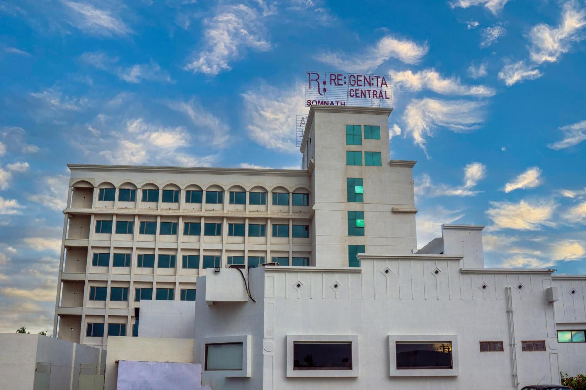 Regenta Central Somnath, Bhalpara Екстериор снимка