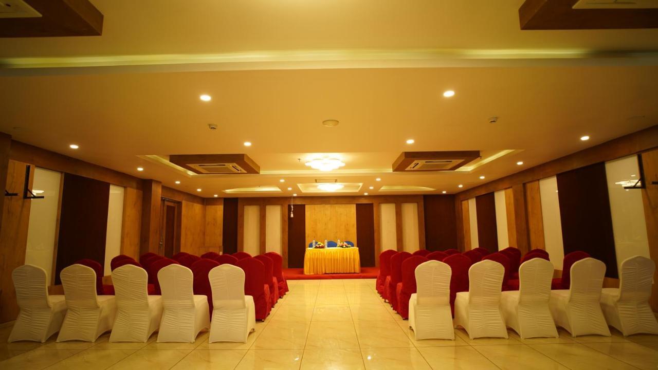 Regenta Central Somnath, Bhalpara Екстериор снимка